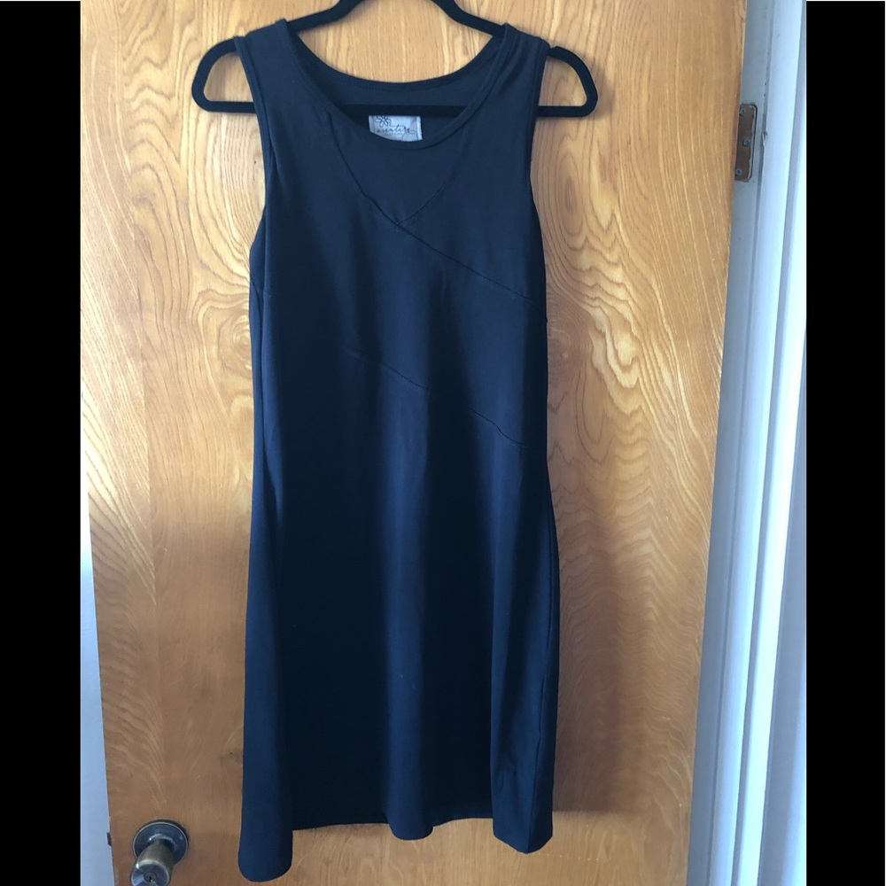 Adventura black comfort shelf bra dress M